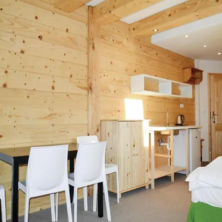 Eight-bedroom Holiday In