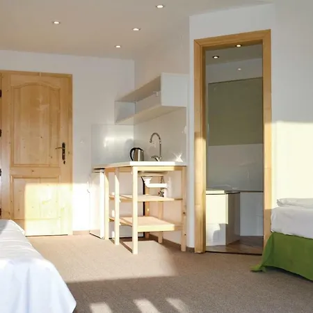 Eight-bedroom Holiday In Partizanska lupca